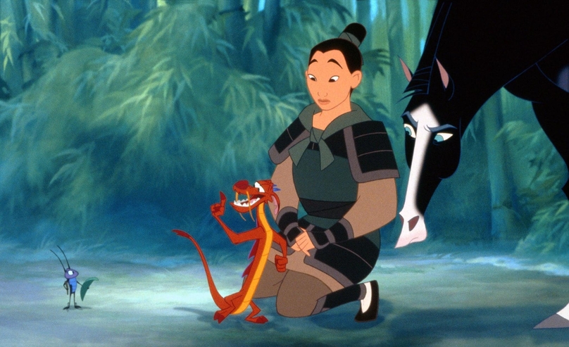 Hai nhân vật gắn liền với Mộc Lan lại bị loại bỏ trong phim