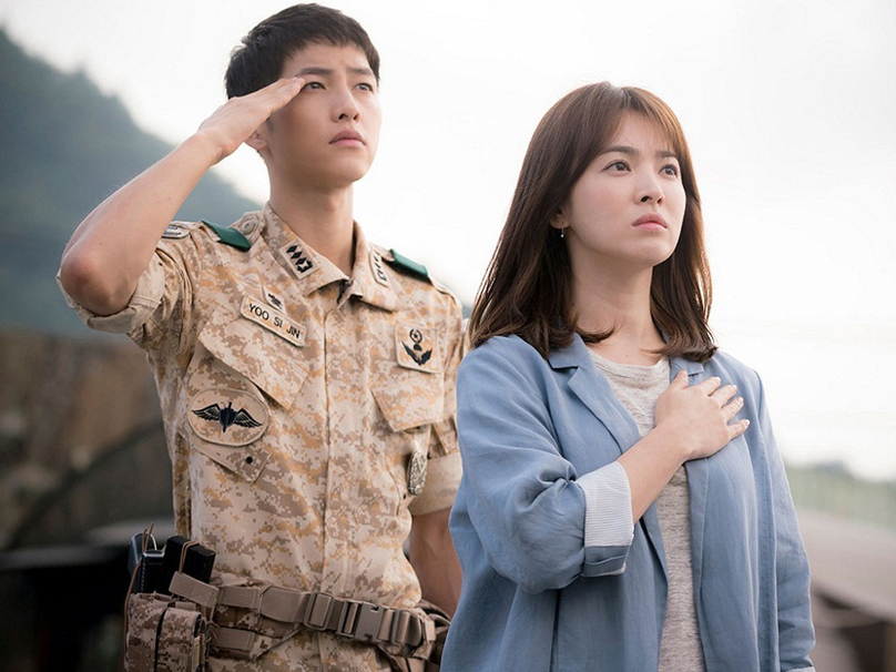 Song Joong Ki và Song Hye Kyo trong phim 'Hậu duệ mặt trời'