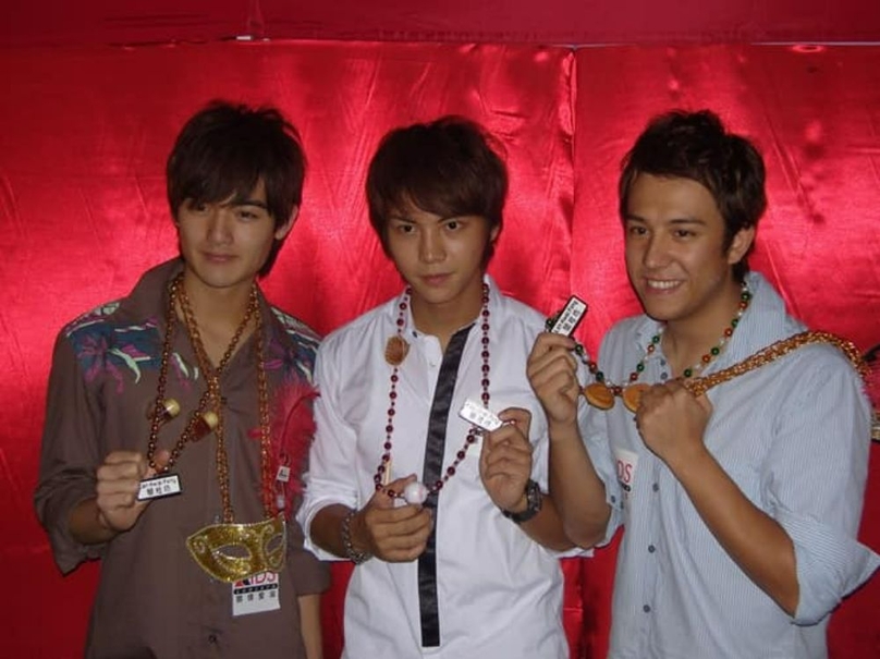 Đến năm 2006, Trần Vỹ Đình gia nhập nhóm nhạc Sun Boy'z
