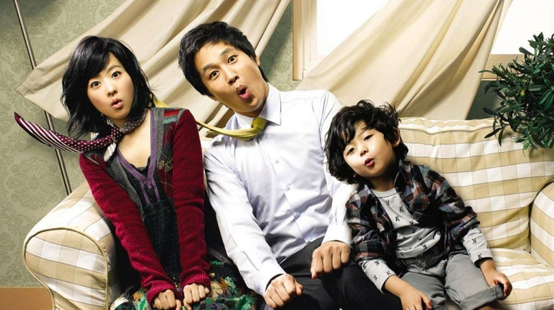 Năm 2008, tên tuổi Park Bo Young thực sự tỏa sáng khi đảm nhận vai bà mẹ đơn thân trẻ tuổi trong bộ phim Ông Ngoại Tuổi 30