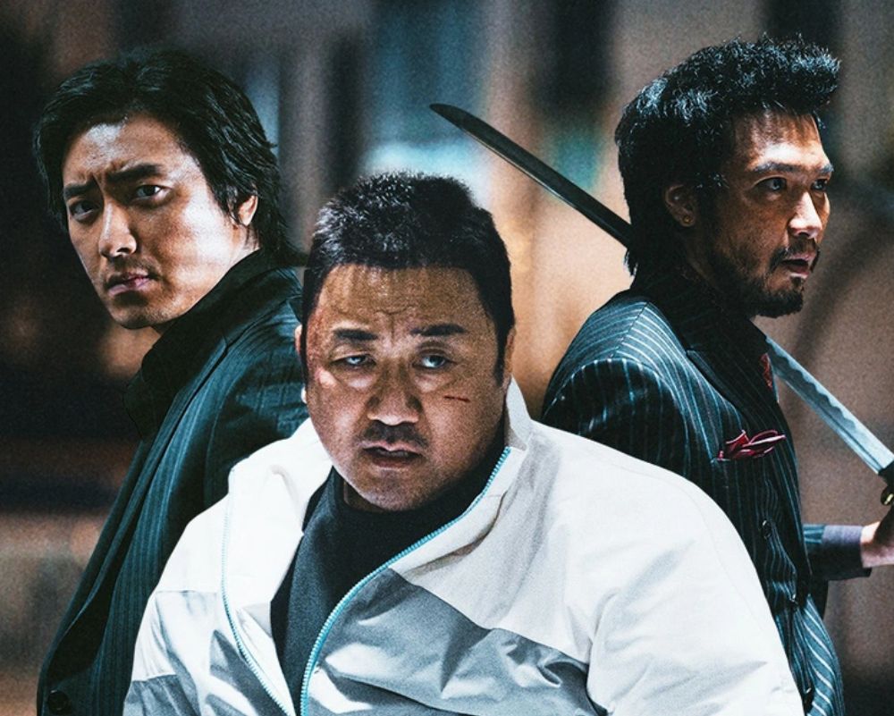 Bộ phim The Roundup: No Way Out xoay quanh hành trình truy bắt băng đảng buôn ma túy của đội trưởng đội hình sự Ma Seok Do (Ma Dong Seok)