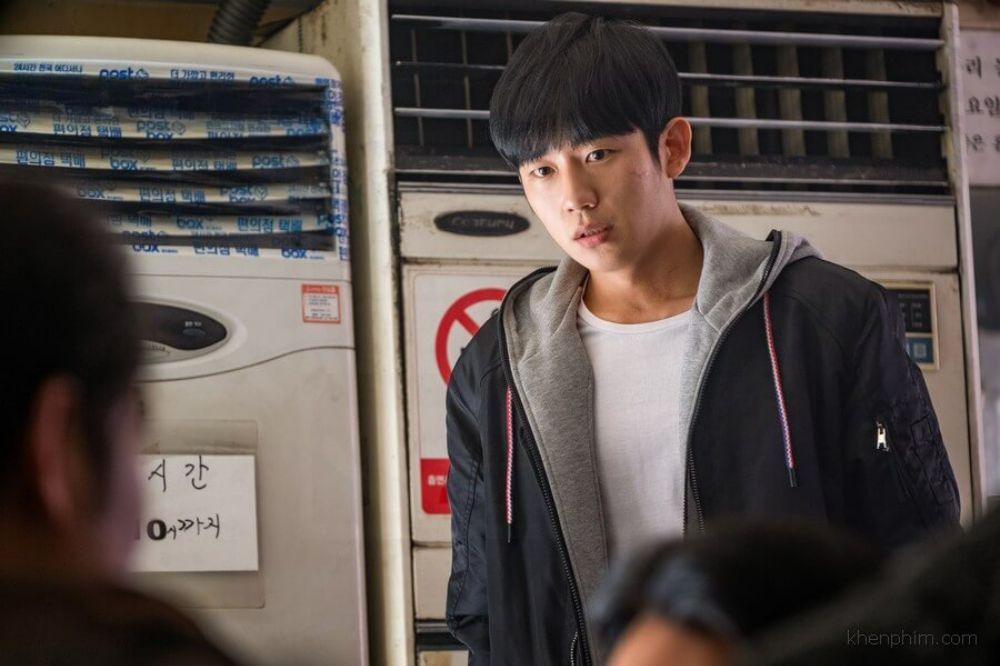 Jung Hae In đẹp trai ngời ngời trong Trẻ Trâu Khởi Nghiệp