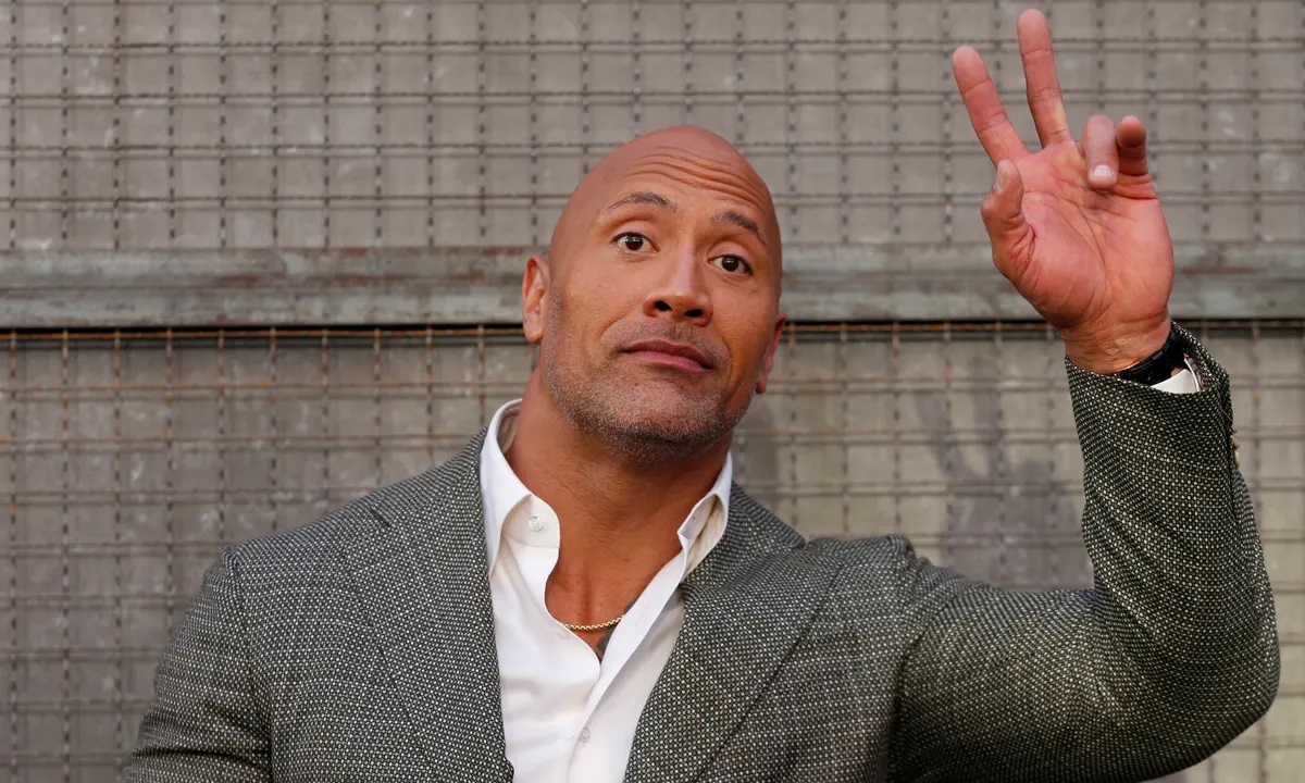 Dwayne Johnson - Siêu sao tỷ USD của Hollywood