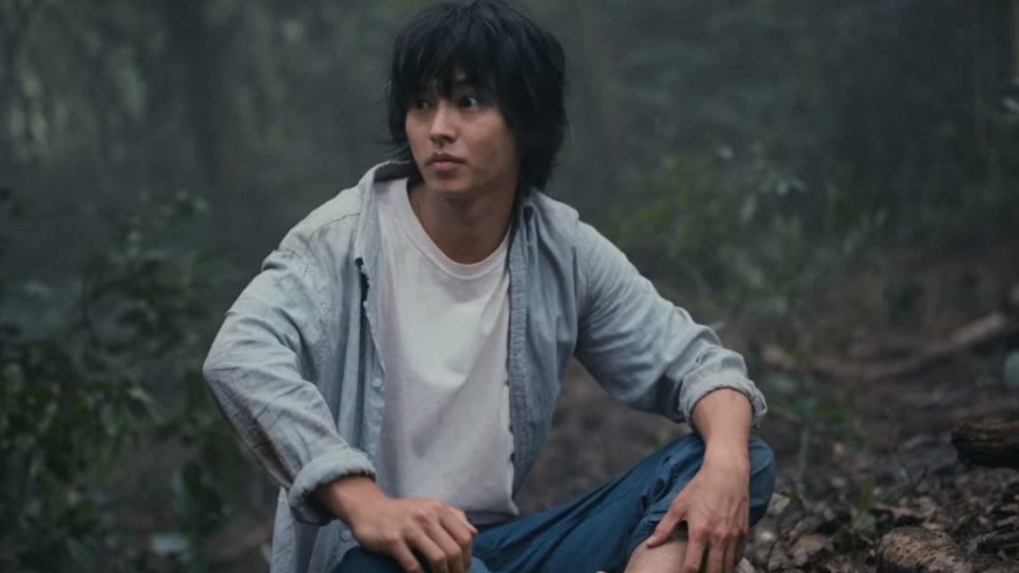 Kento Yamazaki trong phim hết sức tàn tạ