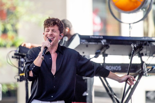 Charlie Puth chính là ngôi sao đình đám quốc tế hiện đang trong quá trình lưu diễn với Charlie Live Experience