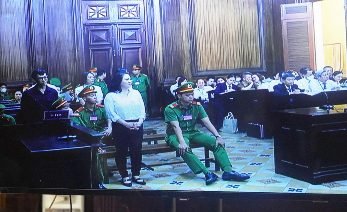Bà Nguyễn Phương Hằng tại tòa. Ảnh: PLO
