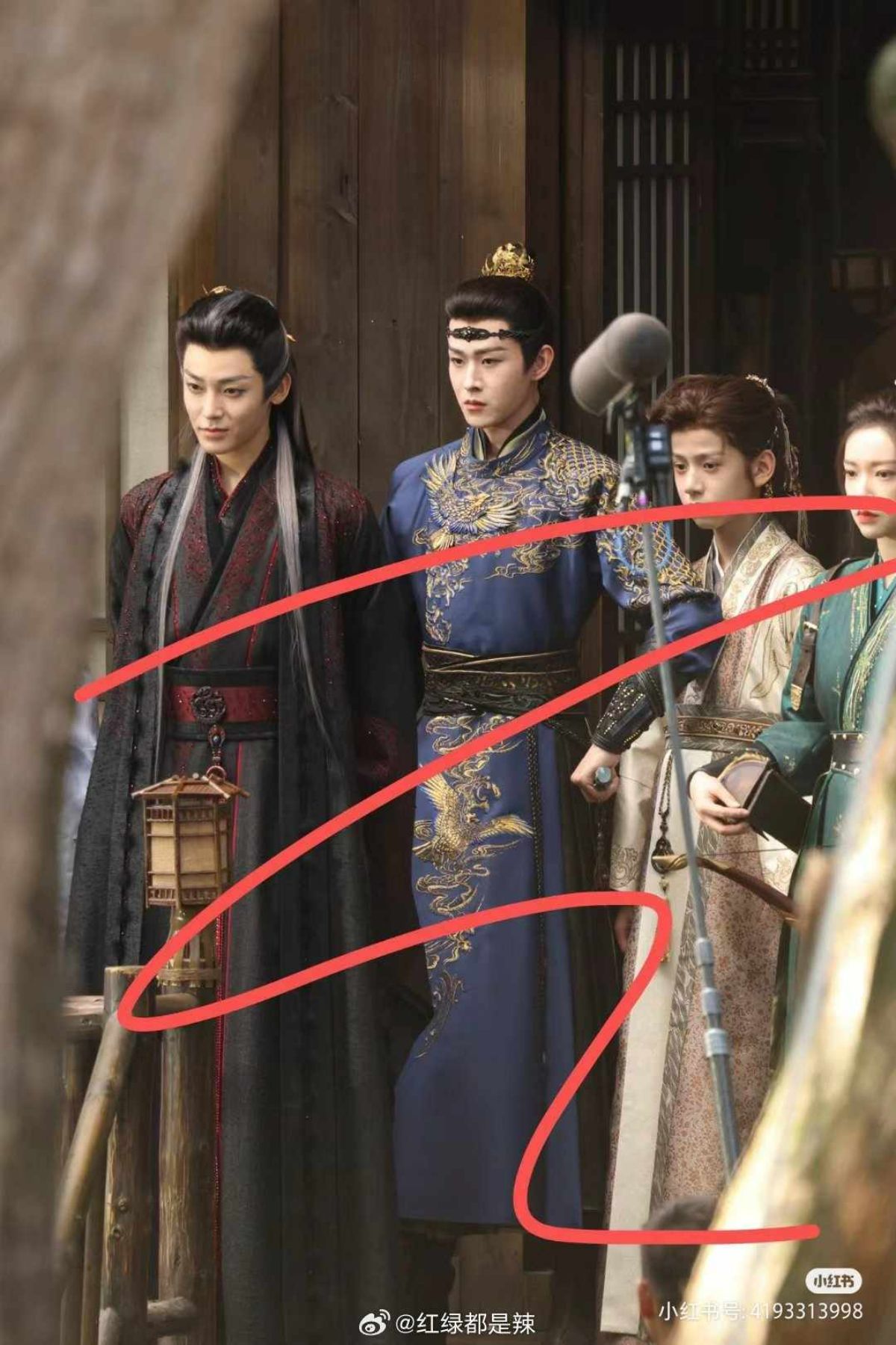 Ảnh từ trái qua phải: Hầu Minh Hạo, Điền Gia Thụy, Lâm Tử Diệp, Trình Tiêu