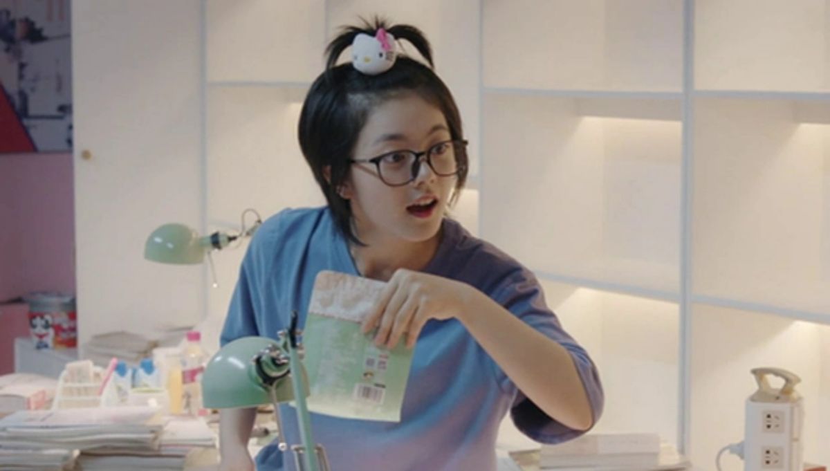 Nữ diễn viên Triệu Kim Mạch mới đây đã trở lại màn ảnh nhỏ với bộ phim ngôn tình, thanh xuân vườn trường mới mang tên Thời Niên Thiếu Không Thể Quay Lại Ấy