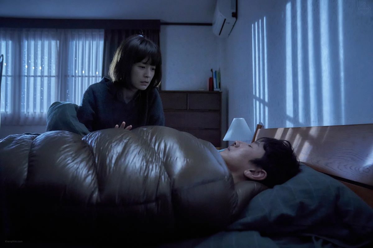 Bộ phim Mộng Du (Sleep) đã cài cắm nhiều chi tiết ẩn dụ nhằm thể hiện rõ ý đồ trêu đùa tâm lý người xem