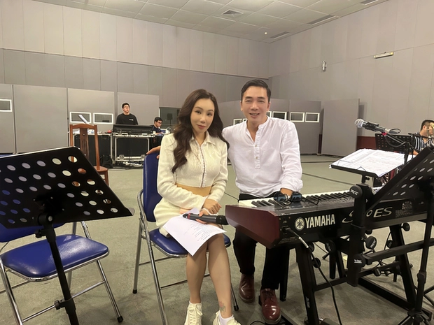 Hồ Quỳnh Hương sắp trở lại với dự án âm nhạc mới