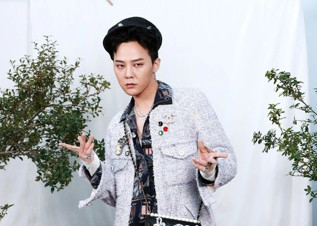 Trong một tuần gần đây, truyền thông Hàn đã đưa tin G-Dragon có liên quan đến đường dây nhóm người nổi tiếng vi phạm Đạo luật Kiểm soát ma túy và trong đó có tài tử Lee Sun Kyun