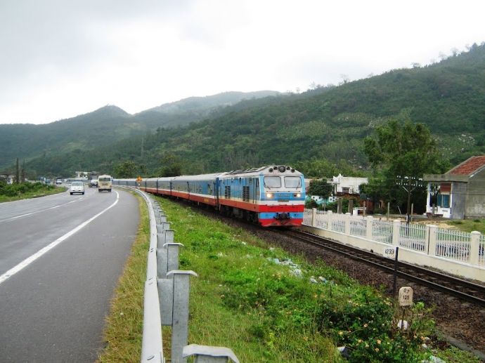 Bà bầu có thể đi tàu hoả