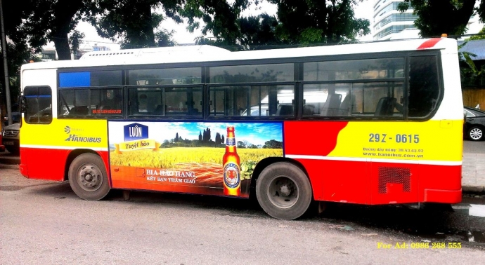 Xe bus Hà Nội có màu đặc trưng
