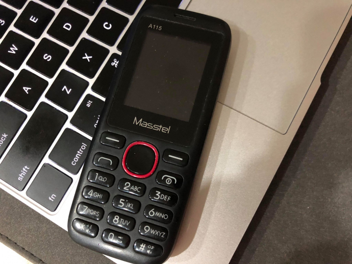 Feature Phone Masstel