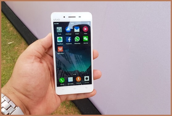 Smartphone Vivo được thiết kế khá bắt mắt