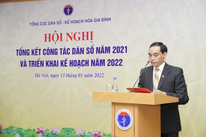 Ông Nguyễn Văn Tính, Chánh Văn phòng Tổng cục DS - KHHGĐ phát biểu tại Hội nghị