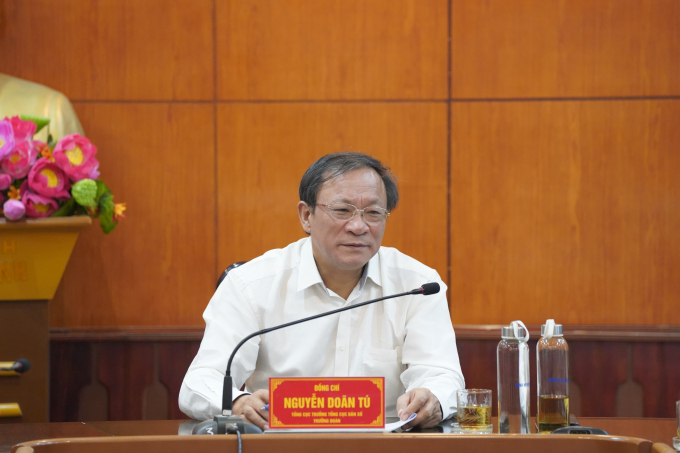 Tổng cục trưởng Tổng cục Dân số - KHHGĐ Nguyễn Doãn Tú phát biểu tại buổi làm việc