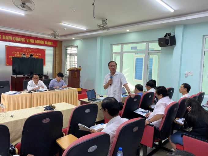 BS. Mai Trung Sơn, Phó vụ trưởng Vụ Quy mô dân số và KHHGĐ phát biểu tại buổi làm việc.