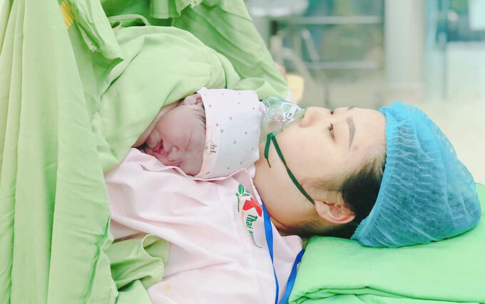 Một ca sinh mổ vừa được thực hiện tại Bệnh viện Quốc tế Thái Nguyên. Em bé và mẹ đều khỏe mạnh.