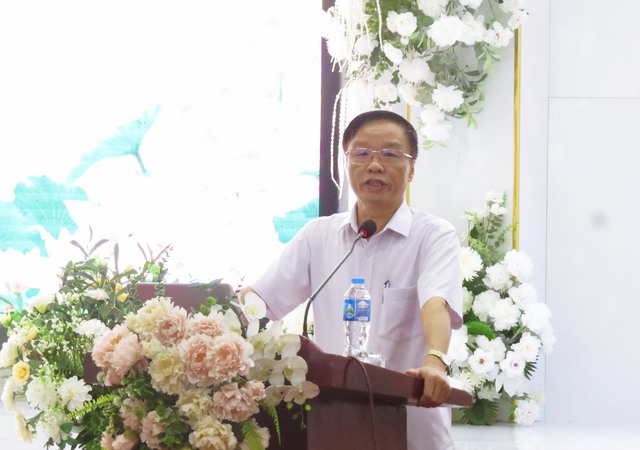 Ông Nguyễn Bá Tân, Chi cục trưởng Chi cục Dân số - KHHGĐ Thanh Hóa phát biểu tại buổi tập huấn.