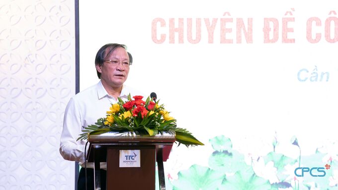Ông Nguyễn Doãn Tú, Tổng cục trưởng Tổng cục Dân số - Kế hoạch hóa gia đình phát biểu tại Hội thảo.