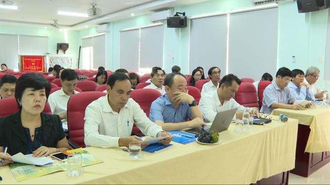 Đoàn công tác làm việc tại Sở Y tế tỉnh Quảng Ngãi