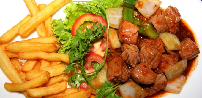 dau-bep-5-sao-tiet-lo-cach-che-bien-khoai-tay-chuan-nhieu-nguoi-giat-minh-vi-toan-lam-sai