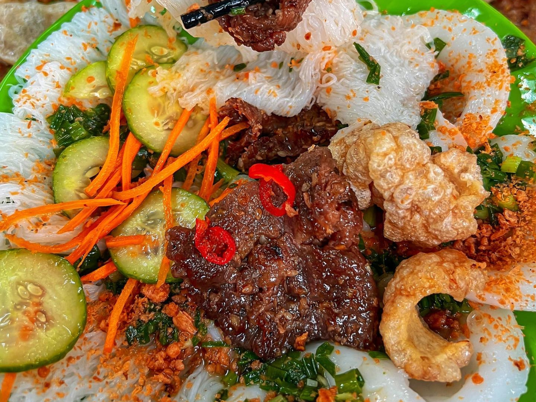 Bánh bèo thịt nướng Nha Trang là một món ăn dân dã, được nhiều người yêu thích (Ảnh: Sưu tầm)