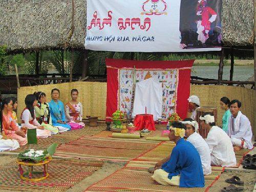 Lễ hội Rija Nagar là một trong những lễ hội lớn quan trọng nhất trong năm của đồng bào dân tộc Chăm
