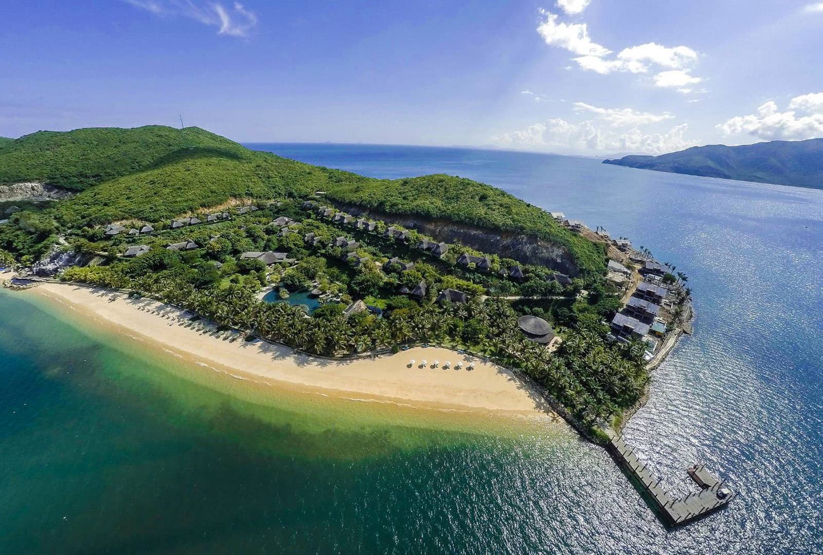 Đảo Hòn Tằm là địa chỉ nghỉ dưỡng lý tưởng khi có khu phức hợp tắm bùn khoáng trên đảo lớn nhất Việt Nam