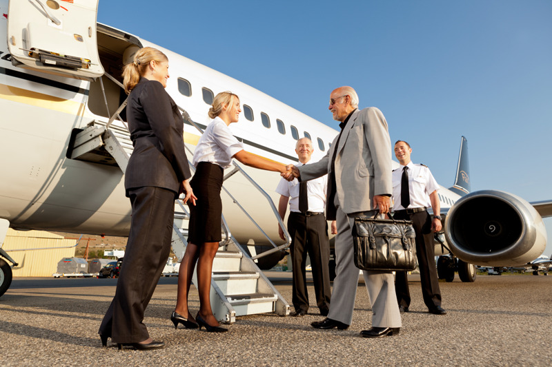 Việc thuê Charter Flight có thể yêu cầu một số thời gian và công sức để tổ chức.