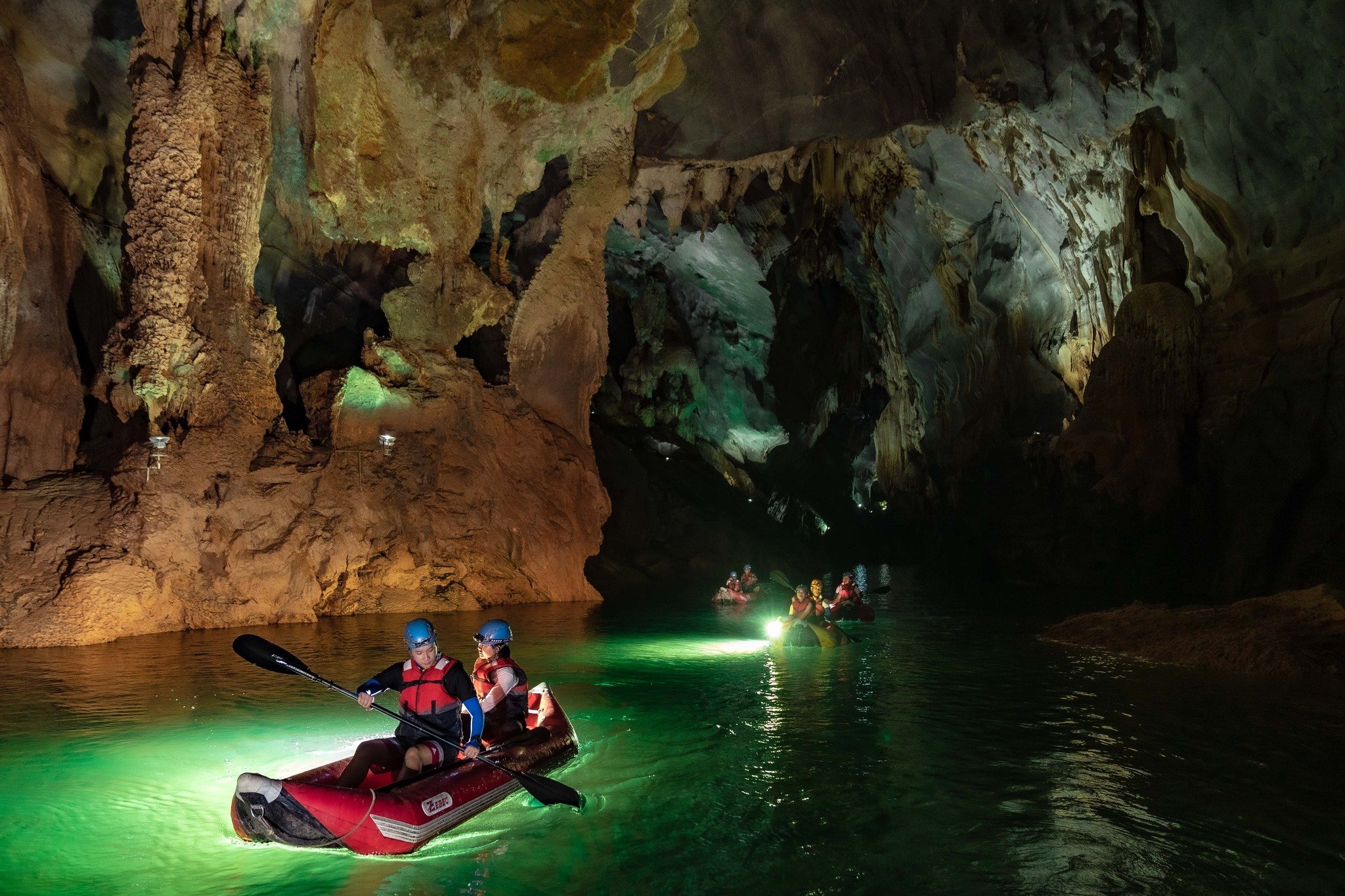 tour-kham-pha-dong-phong-nha-ve-dem