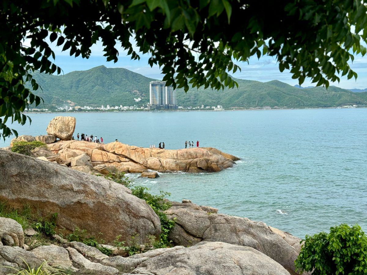 Hòn Chồng Nha Trang