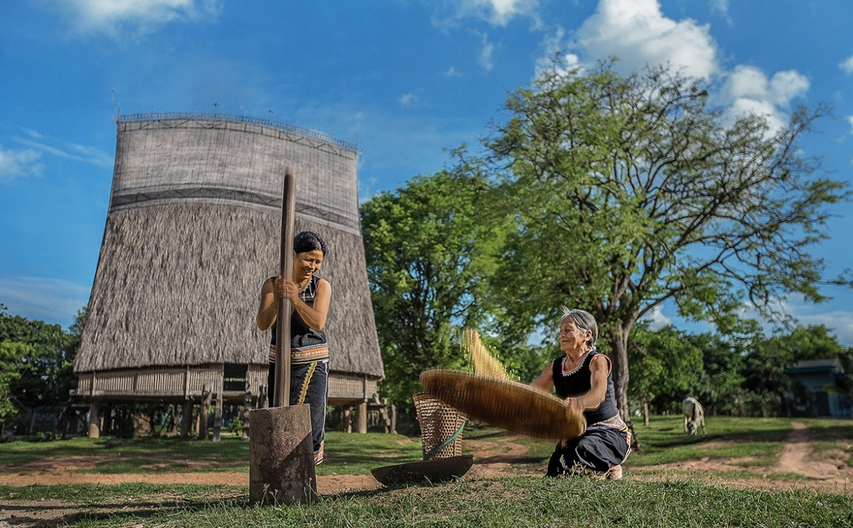 Làng-Văn-hóa-Du-lịch-Đắk-Răng-2