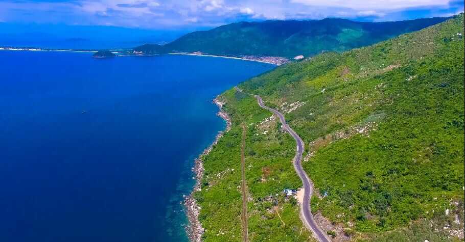 Top-những-cung-đường-ven-biển-đẹp-nhất-Phú-Yên-dành-cho-các-phượt-thủ-1