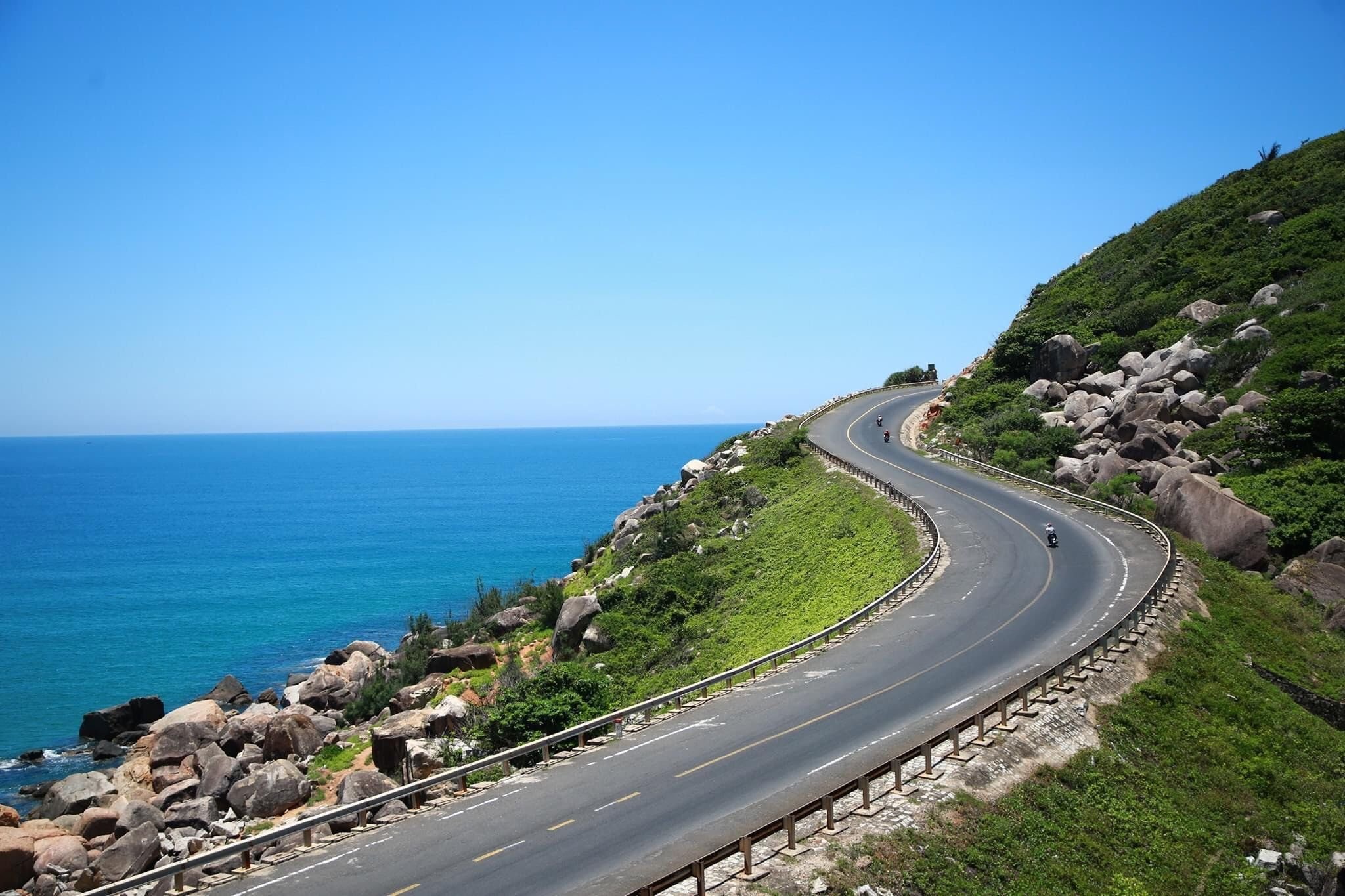 Top-những-cung-đường-ven-biển-đẹp-nhất-Phú-Yên-dành-cho-các-phượt-thủ-3