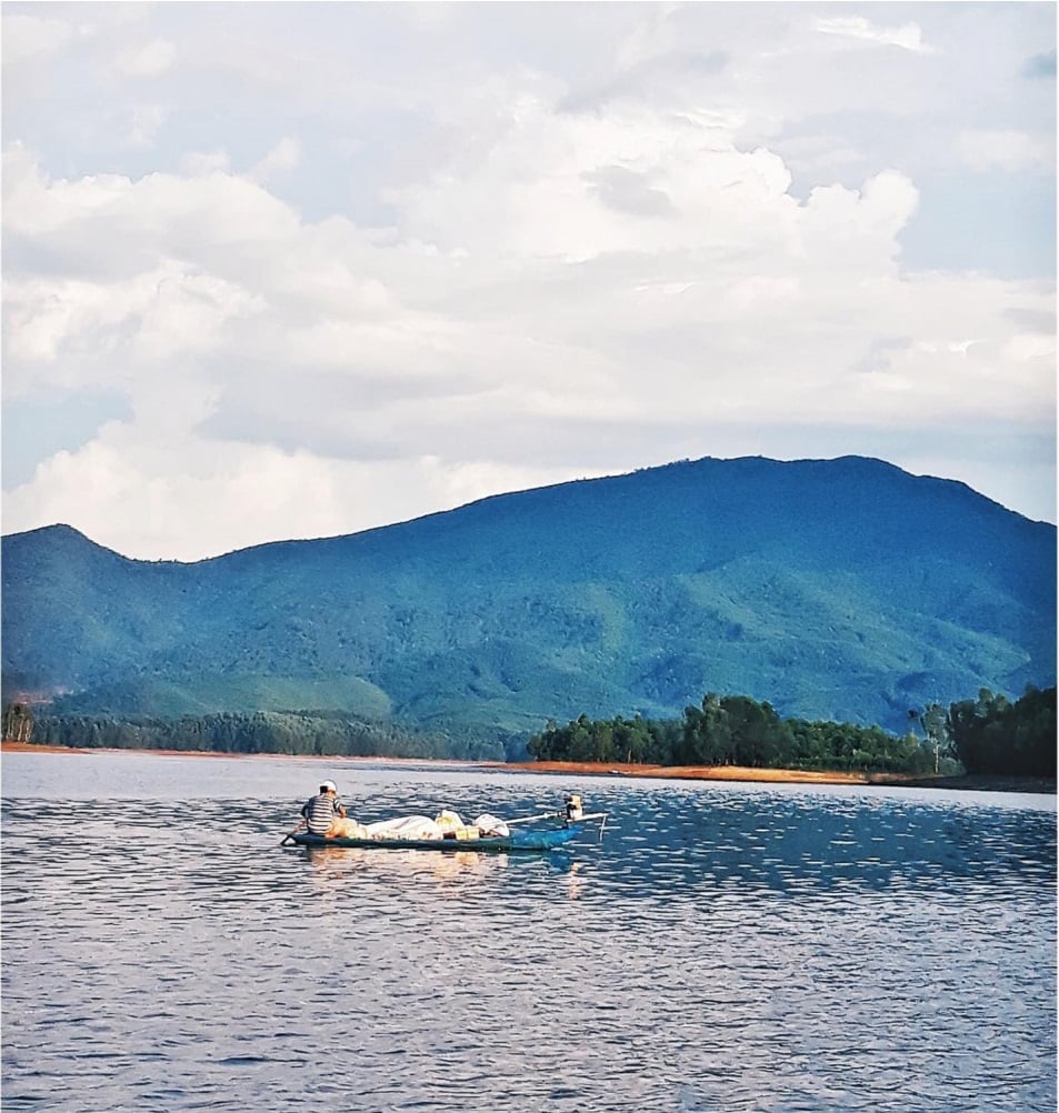 Du-lịch-Hồ-Khe-Tân-Trải-nghiệm-thiên-nhiên-hoang-sơ-bình-yên-8