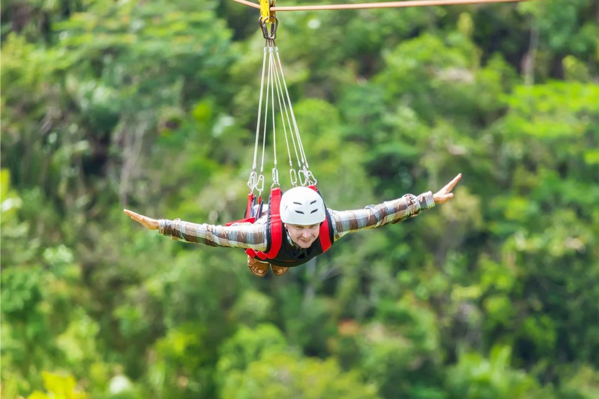 Du-lịch-Nha-Trang-Top-những-trò-chơi-cảm-giác-mạnh-thử-thách-giới-hạn-2