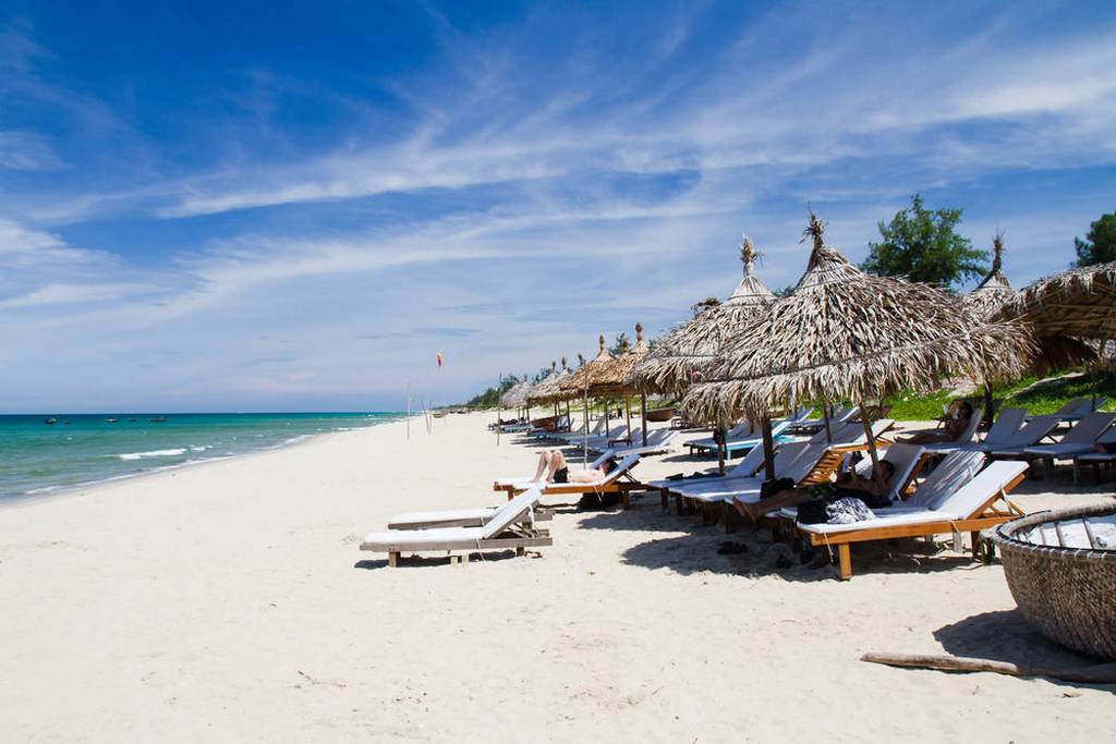 Top-những-bãi-biển-đẹp-nhất-cho-chuyến-du-lịch-Quảng-Nam-1