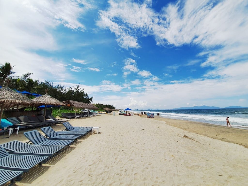 Top-những-bãi-biển-đẹp-nhất-cho-chuyến-du-lịch-Quảng-Nam-3