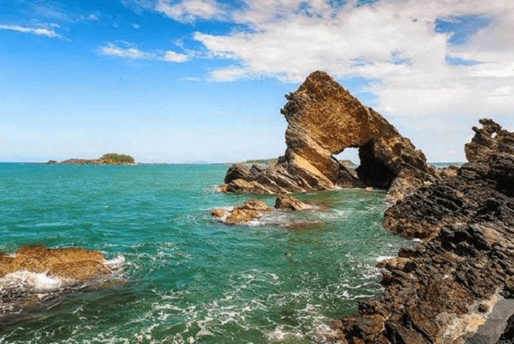 Top-những-bãi-biển-đẹp-nhất-cho-chuyến-du-lịch-Quảng-Nam-9