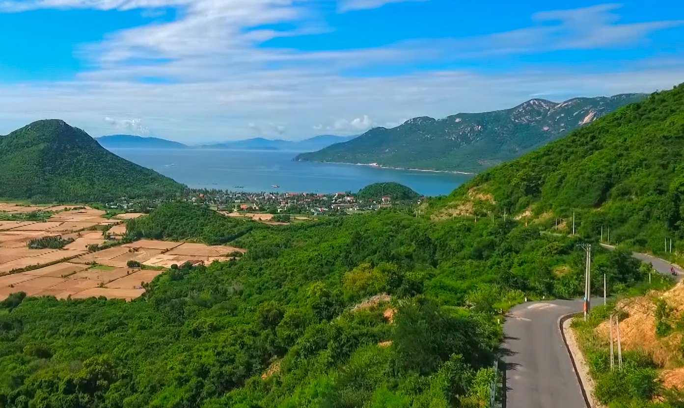 Trekking-Hòn-Hèo-Nha-Trang-Chinh-phục-đỉnh-cao-ngắm-trọn-vịnh-ngọc-8