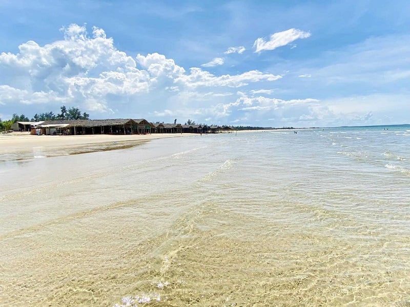 Top-26-điểm-đến-hấp-dẫn-nhất-tại-Quảng-Ngãi-hứa-hẹn-sẽ-để-lại-cho-bạn-những-kỷ-niệm-khó-quên-2