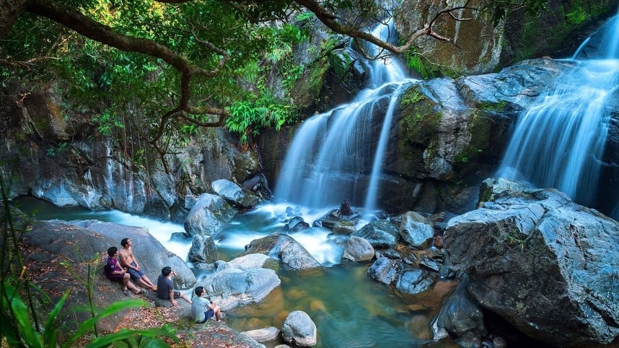 Top-26-điểm-đến-hấp-dẫn-nhất-tại-Quảng-Ngãi-hứa-hẹn-sẽ-để-lại-cho-bạn-những-kỷ-niệm-khó-quên-26