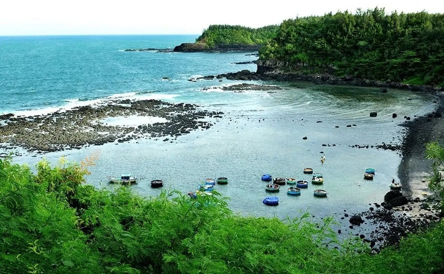 Top-26-điểm-đến-hấp-dẫn-nhất-tại-Quảng-Ngãi-hứa-hẹn-sẽ-để-lại-cho-bạn-những-kỷ-niệm-khó-quên-9