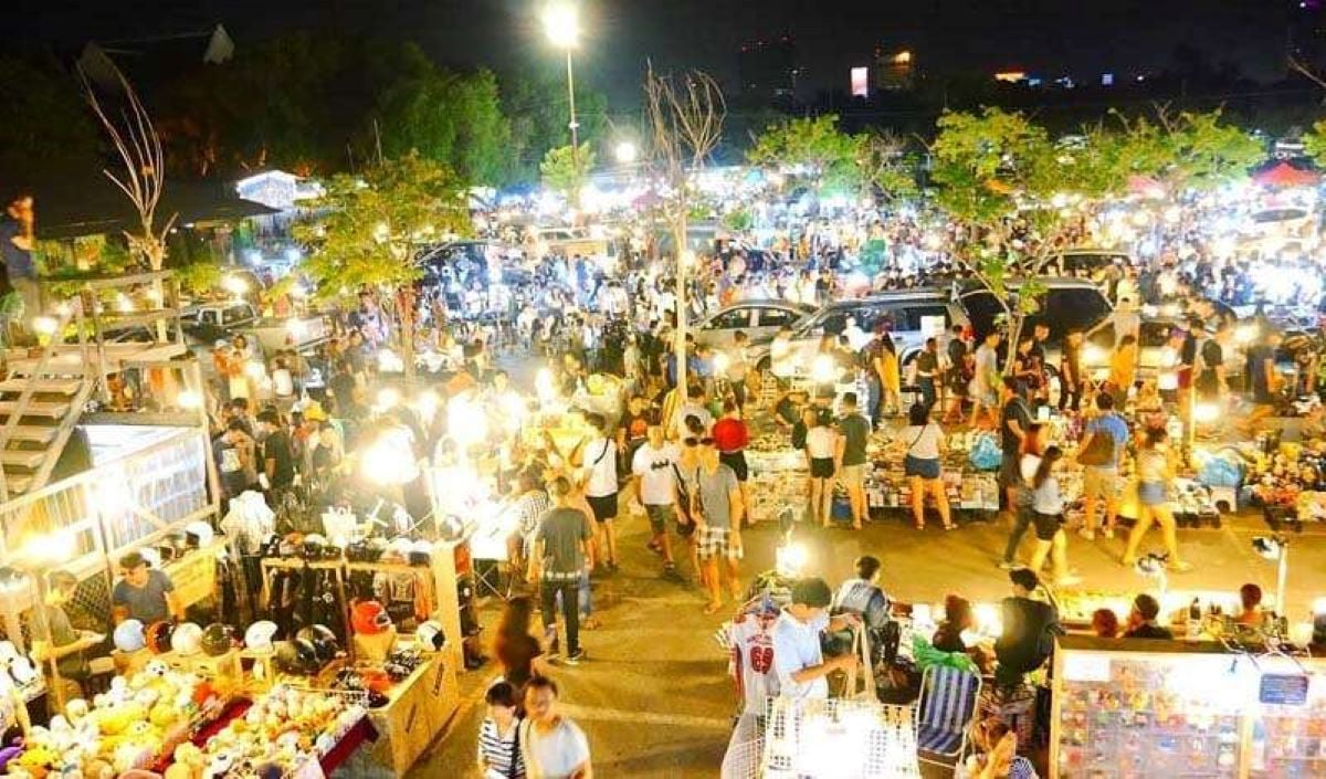 Trải nghiệm chợ đêm Vị Thanh: Thiên đường ẩm thực và mua sắm Hậu của Giang - ảnh 1