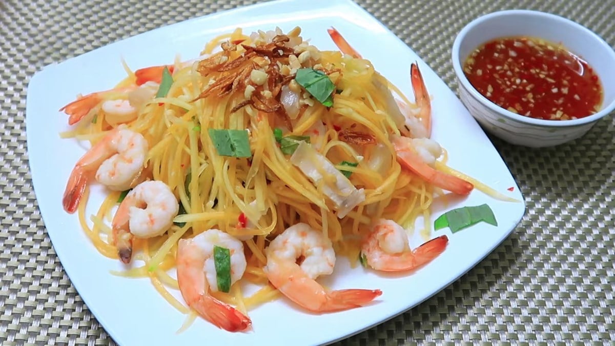 Muối kiến vàng Phú Yên: Món ăn 'độc lạ' của vùng đất xứ Nẫu - ảnh 4