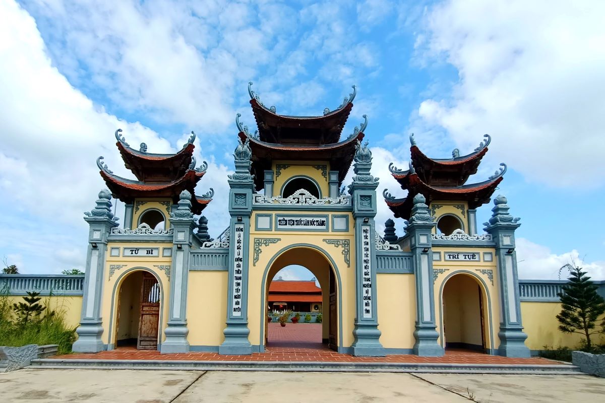 Thiền viện Trúc Lâm Sóc Trăng - Chốn an yên giữa miền sông nước - ảnh 2