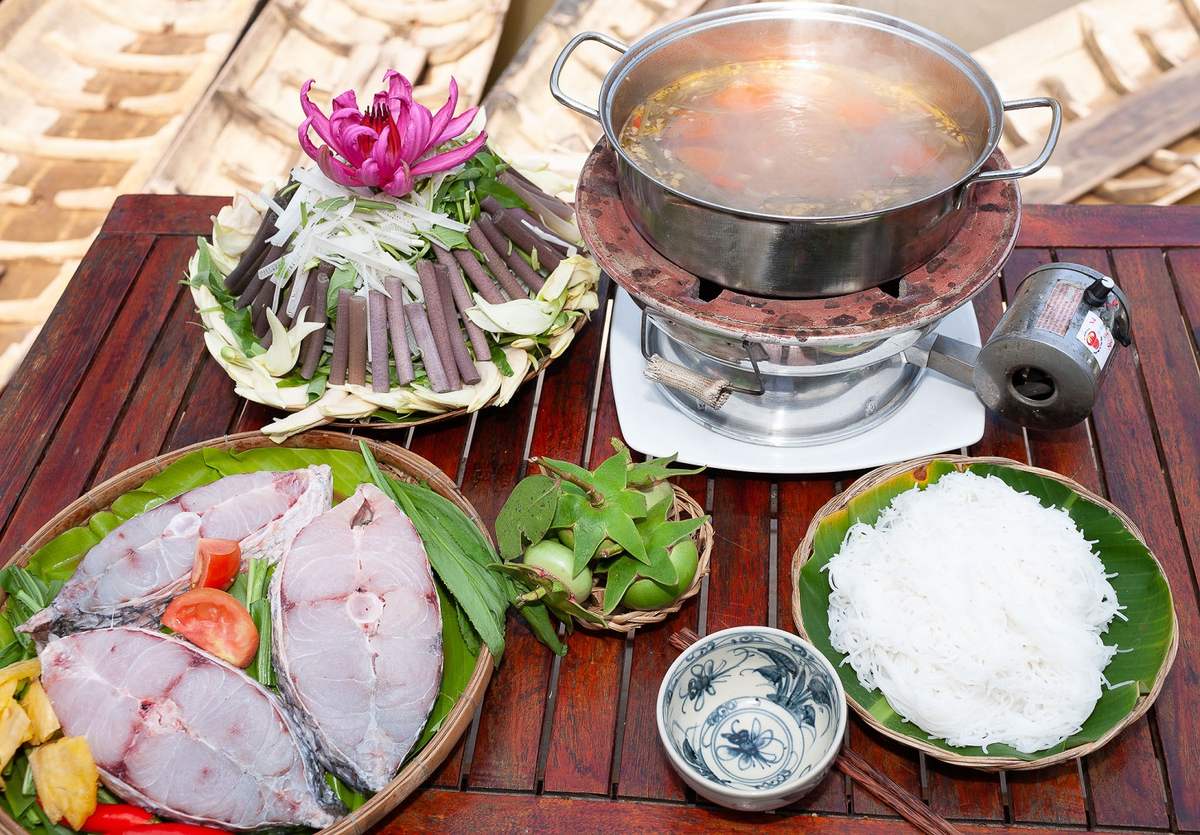 Lẩu bần phù sa: Đặc sản 'gây thương nhớ' của Cần Thơ - ảnh 1