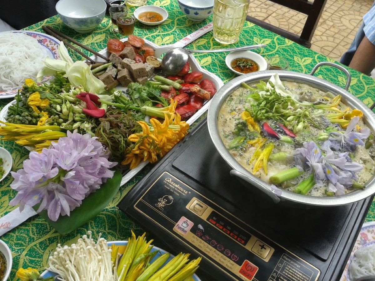 Lẩu bần phù sa: Đặc sản 'gây thương nhớ' của Cần Thơ - ảnh 3